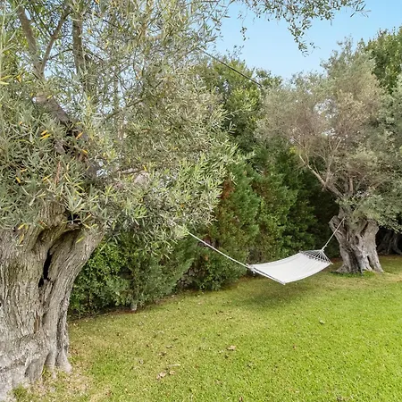 Simeoni Вилла *